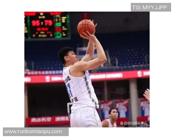 范子铭：从篮球新星到职业生涯的蜕变与成长之路探讨