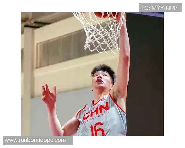 余嘉豪的成长之路与篮球梦想：从青涩少年到耀眼明星的蜕变历程