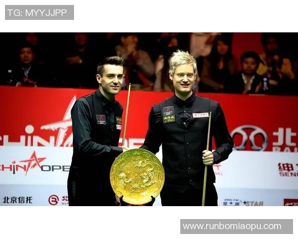 傅家俊与罗伯逊精彩对决回放分析全程解读与精彩瞬间回顾