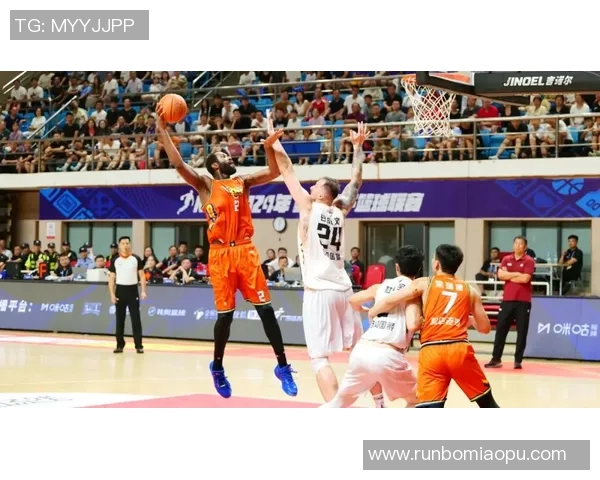 刘铮的奋斗历程与篮球梦想如何在赛场上交织成辉煌篇章