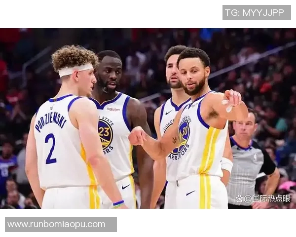 勇士在国王面前上演惊天逆转展现冠军气质与团队精神